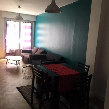 Avenue Jules Julien Apartment *
